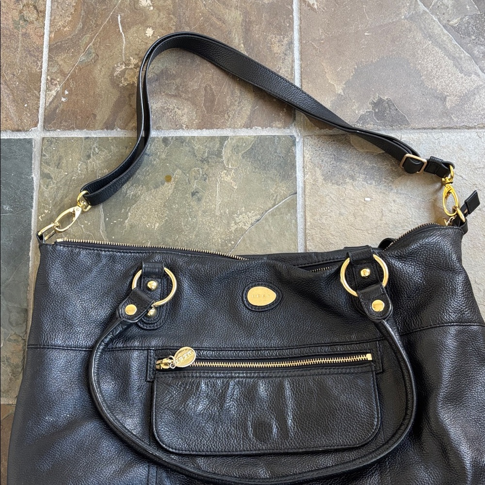 Luxurious NEST Black Leather Baby Diaper Bag that’s more like a high end purse! - Picture 11 of 12